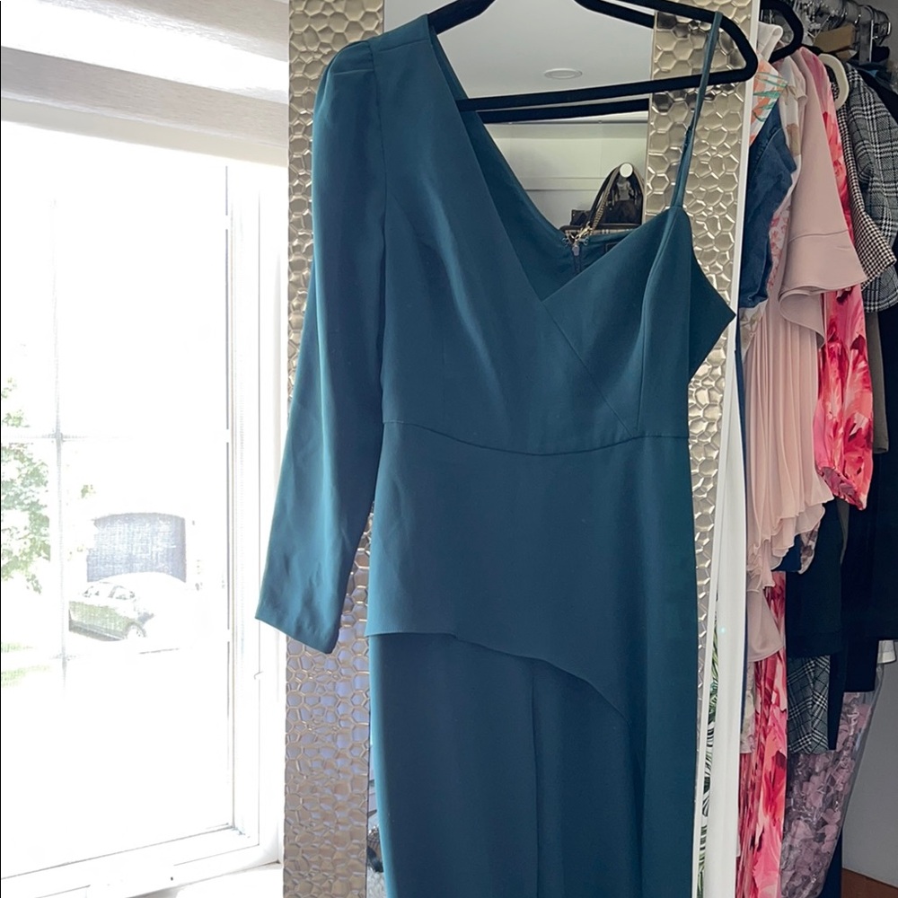 BCBGMaxAzria green emerald Peplum one shoulder Sleeve V-Neck Jumpsuit